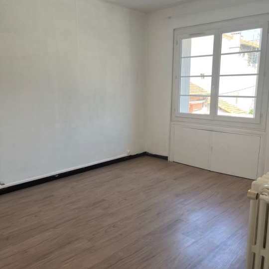  CABINET L'ANTENNE : Appartement | NIMES (30900) | 57 m2 | 600 € 