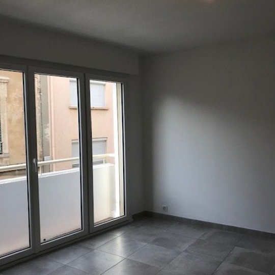  CABINET L'ANTENNE : Appartement | NIMES (30900) | 44 m2 | 613 € 