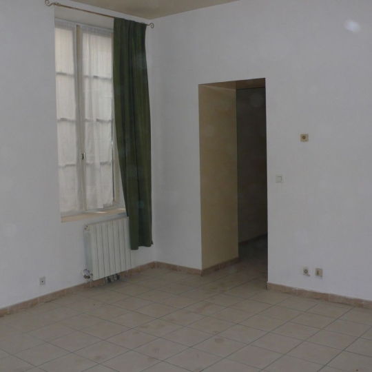  CABINET L'ANTENNE : Appartement | NIMES (30900) | 41 m2 | 437 € 