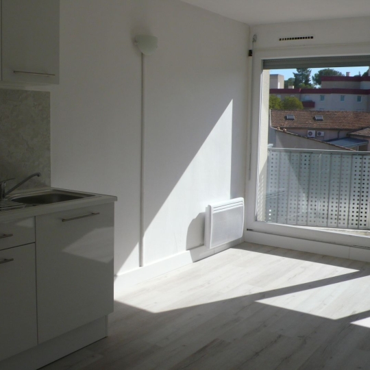 CABINET L'ANTENNE : Appartement | NIMES (30900) | 35.00m2 | 576 € 