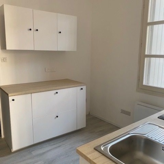  CABINET L'ANTENNE : Apartment | NIMES (30900) | 45 m2 | 550 € 