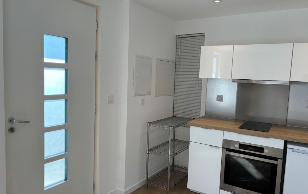 CABINET L'ANTENNE : Appartement | NIMES (30000) | 18 m2 | 430 € 