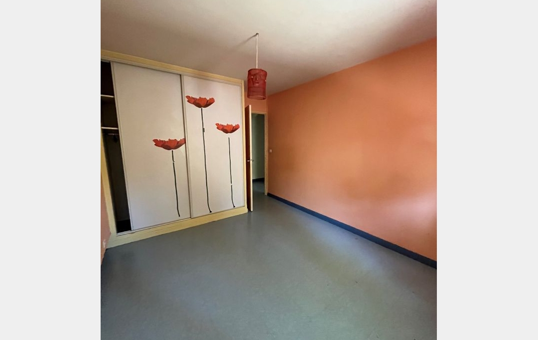 CABINET L'ANTENNE : Appartement | NIMES (30900) | 73 m2 | 634 € 