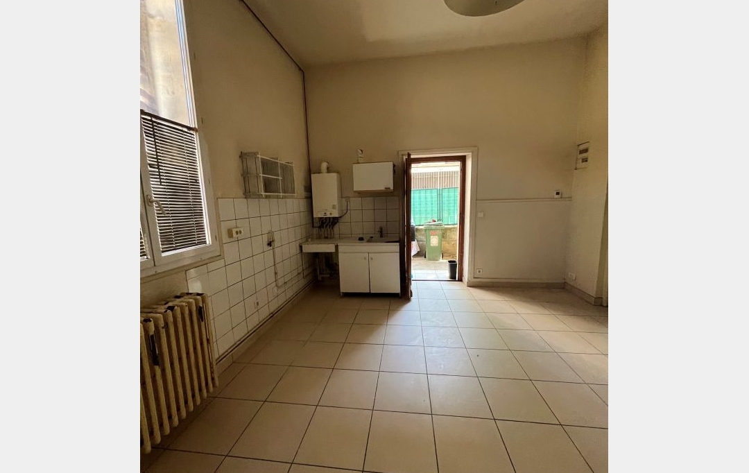 CABINET L'ANTENNE : Appartement | NIMES (30900) | 73 m2 | 634 € 