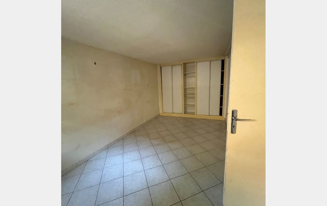 CABINET L'ANTENNE : Appartement | NIMES (30900) | 73 m2 | 634 € 