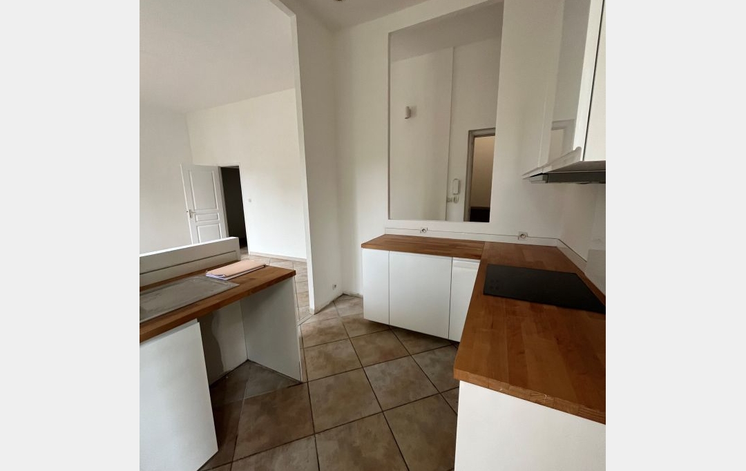 CABINET L'ANTENNE : Appartement | NIMES (30900) | 67 m2 | 757 € 