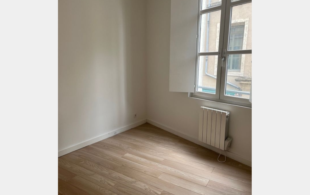 CABINET L'ANTENNE : Appartement | NIMES (30900) | 37 m2 | 506 € 