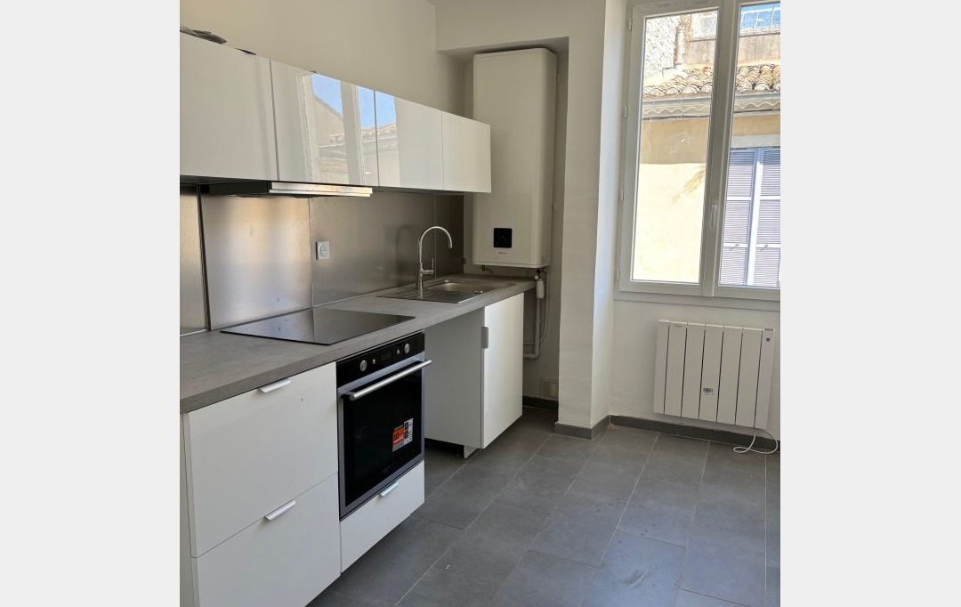 CABINET L'ANTENNE : Apartment | NIMES (30900) | 57 m2 | 700 € 