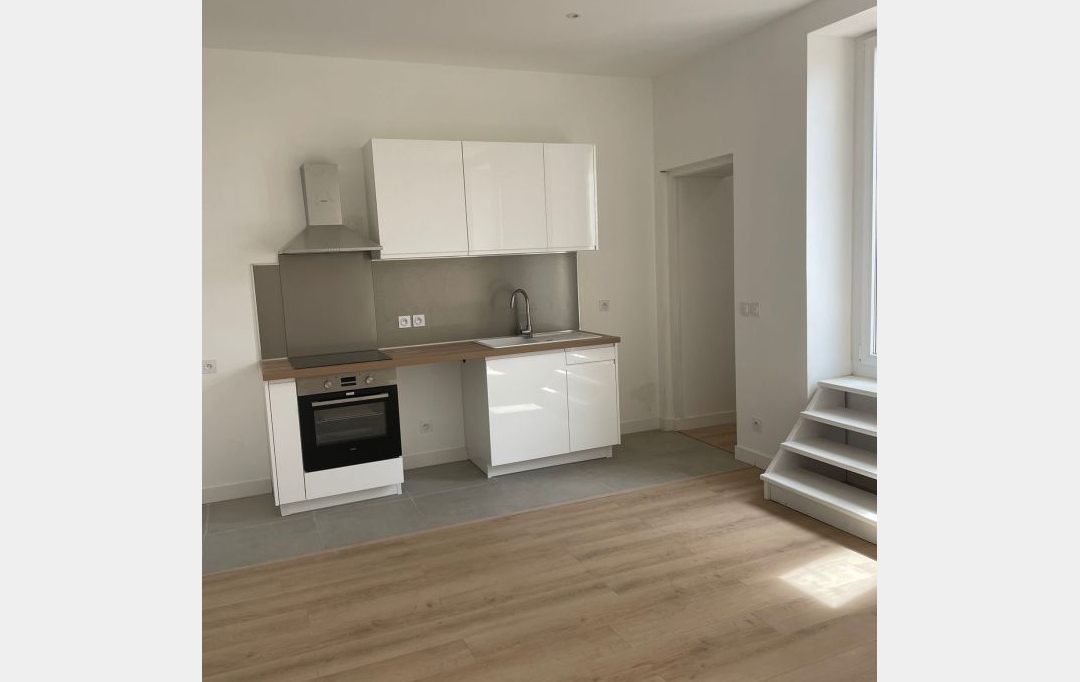 CABINET L'ANTENNE : Appartement | NIMES (30900) | 69 m2 | 786 € 