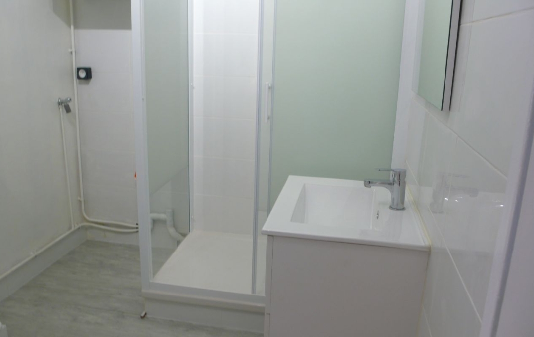 CABINET L'ANTENNE : Appartement | NIMES (30900) | 57 m2 | 600 € 