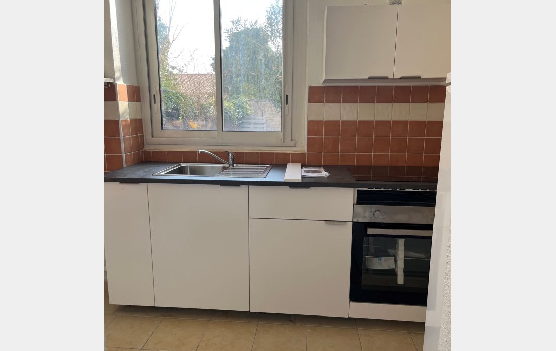 CABINET L'ANTENNE : Appartement | NIMES (30900) | 41 m2 | 545 € 