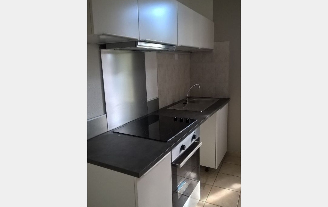 CABINET L'ANTENNE : Apartment | NIMES (30900) | 35 m2 | 464 € 