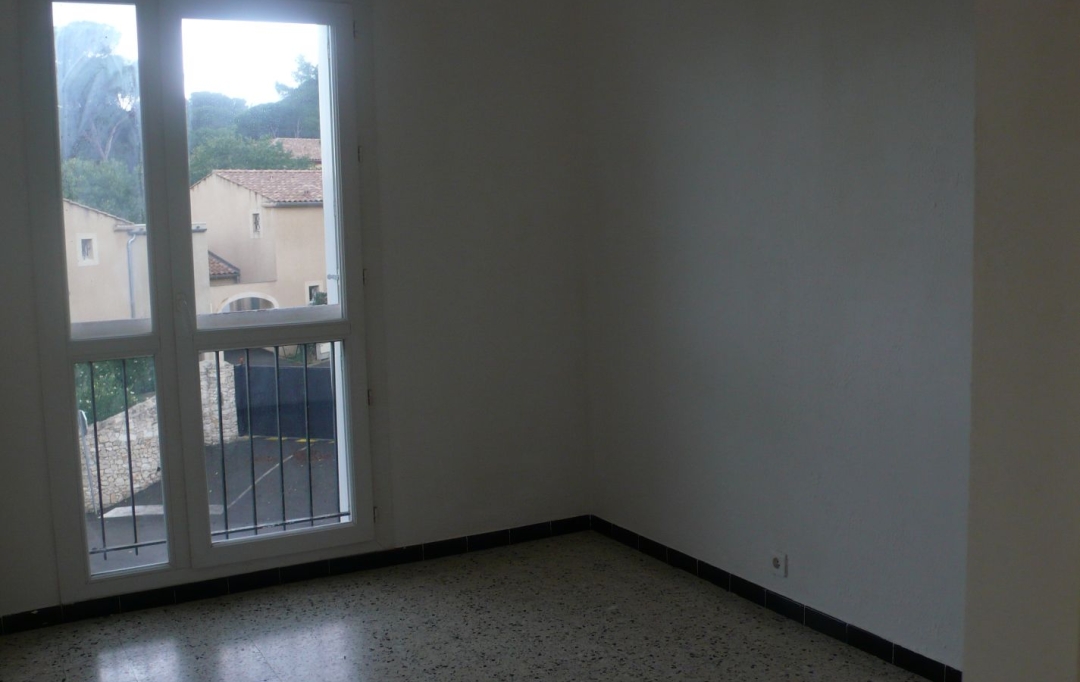 CABINET L'ANTENNE : Appartement | NIMES (30900) | 66 m2 | 708 € 