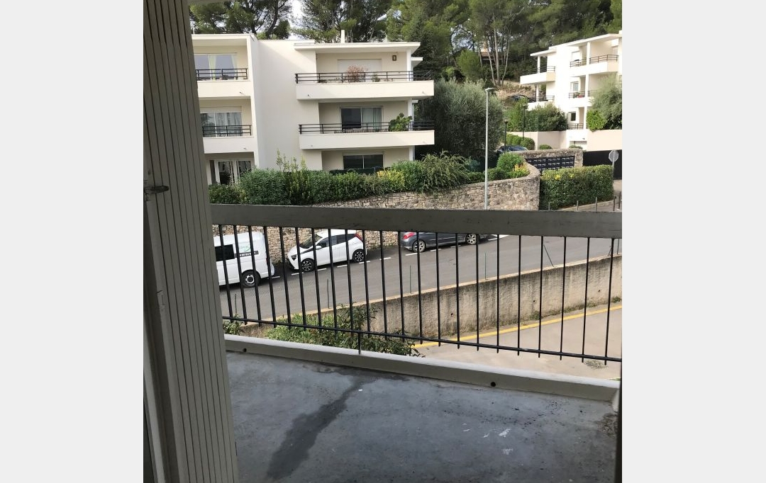 CABINET L'ANTENNE : Appartement | NIMES (30900) | 66 m2 | 708 € 