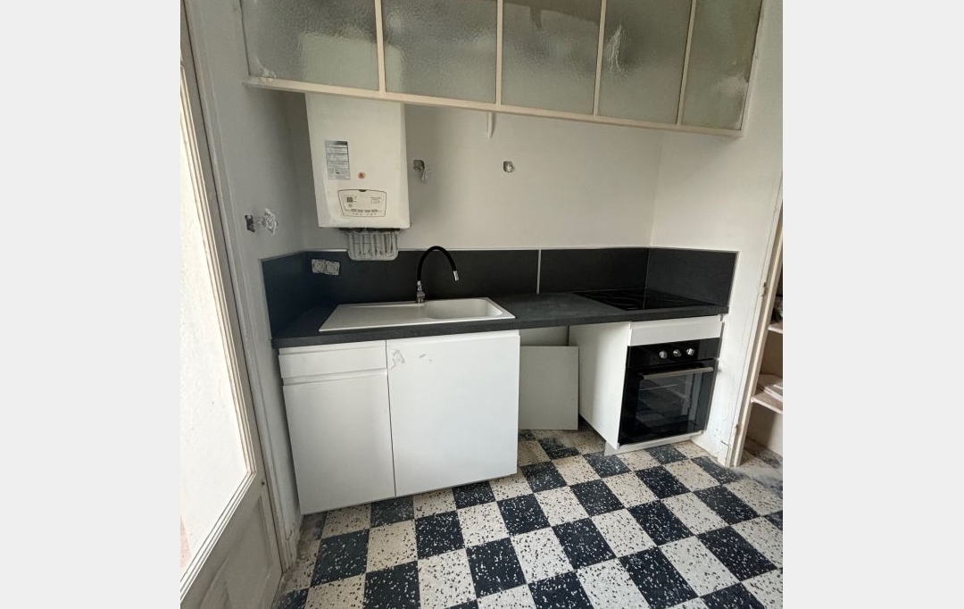 CABINET L'ANTENNE : Appartement | NIMES (30900) | 67 m2 | 732 € 