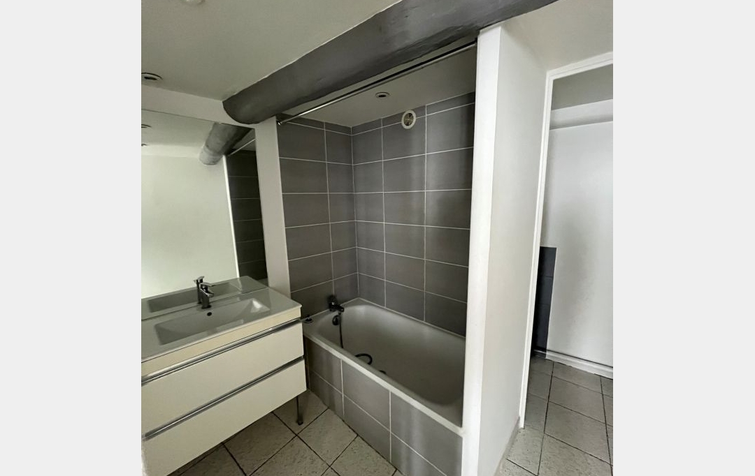 CABINET L'ANTENNE : Appartement | NIMES (30900) | 50 m2 | 565 € 