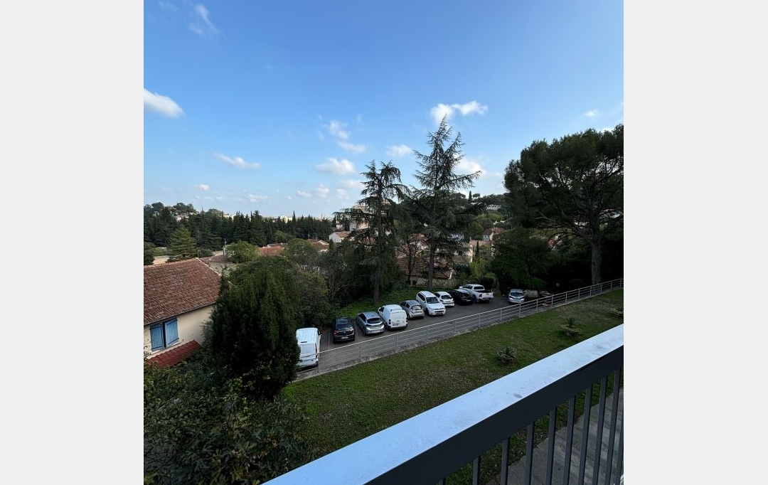 CABINET L'ANTENNE : Appartement | NIMES (30900) | 64 m2 | 1 080 € 