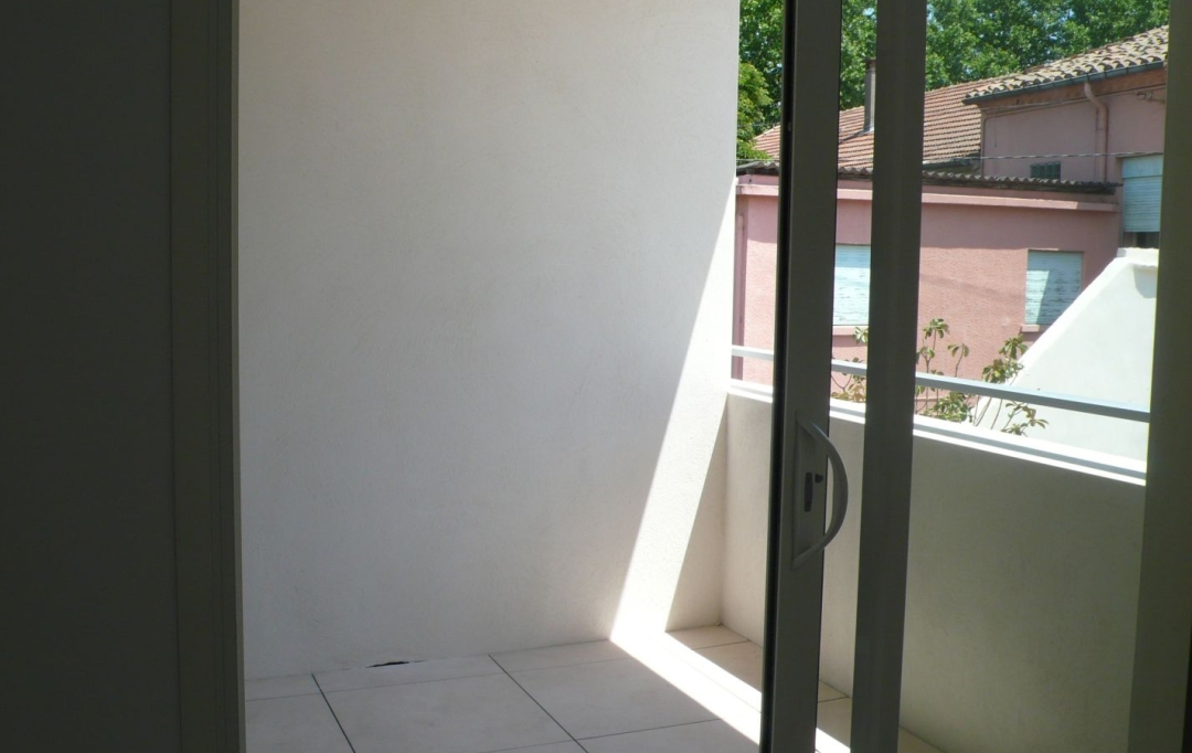 CABINET L'ANTENNE : Appartement | NIMES (30900) | 44 m2 | 646 € 