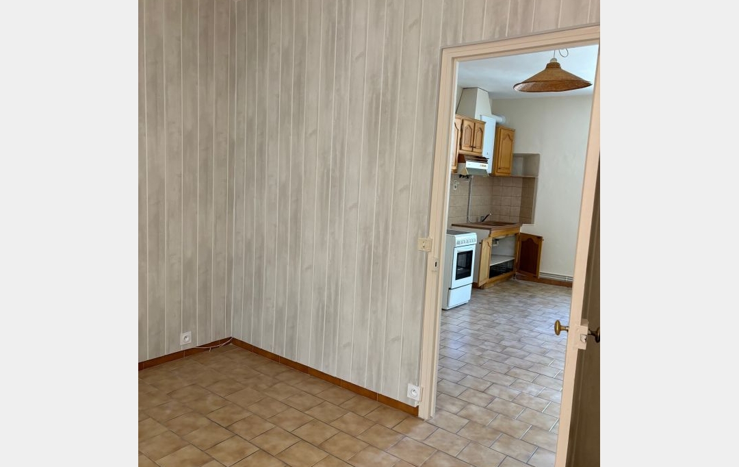 CABINET L'ANTENNE : Appartement | NIMES (30900) | 28 m2 | 441 € 