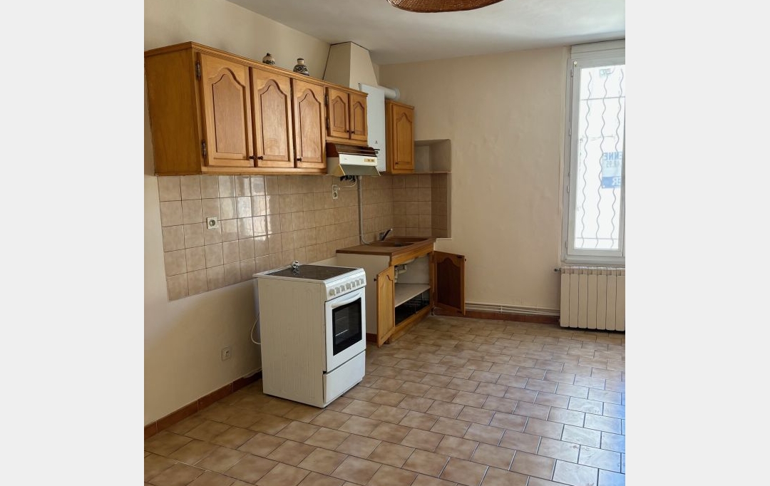 CABINET L'ANTENNE : Appartement | NIMES (30900) | 28 m2 | 441 € 