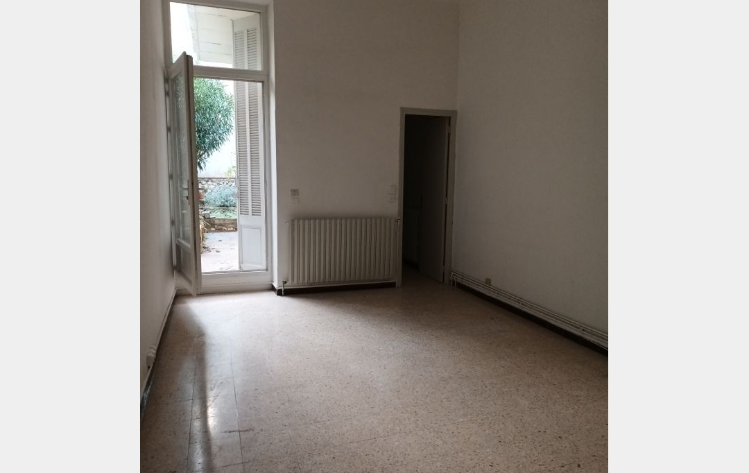 CABINET L'ANTENNE : Appartement | NIMES (30900) | 50 m2 | 573 € 