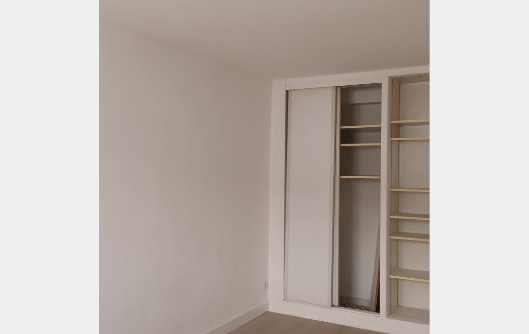 CABINET L'ANTENNE : Appartement | NIMES (30900) | 71 m2 | 970 € 