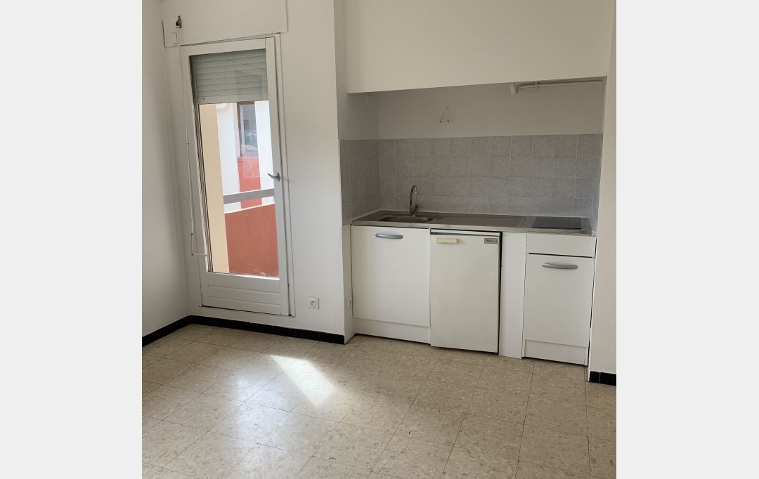 CABINET L'ANTENNE : Appartement | NIMES (30900) | 25 m2 | 402 € 